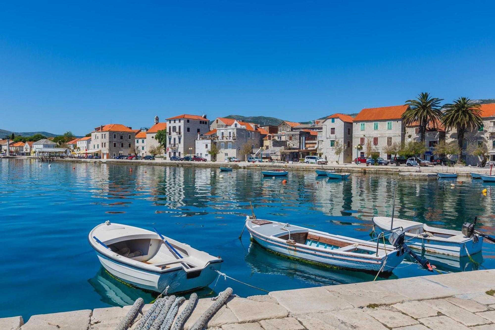 Modern Apartment Nikola In A Quiet Area Kaštel Stari Zewnętrze zdjęcie